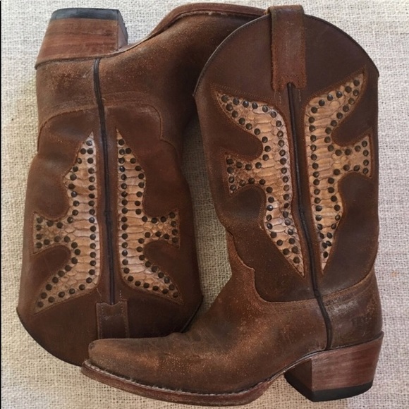 frye daisy duke cowboy boots